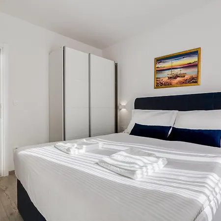 Exclusive - Penthouse With Balcony A6 Vodice