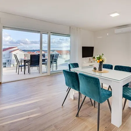 Exclusive - Penthouse With Balcony A6 Vodice